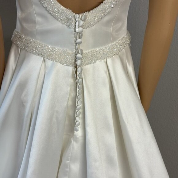 Narin Moda Simple Chic Wedding Dress  A-line Size 8 - Picture 8 of 15